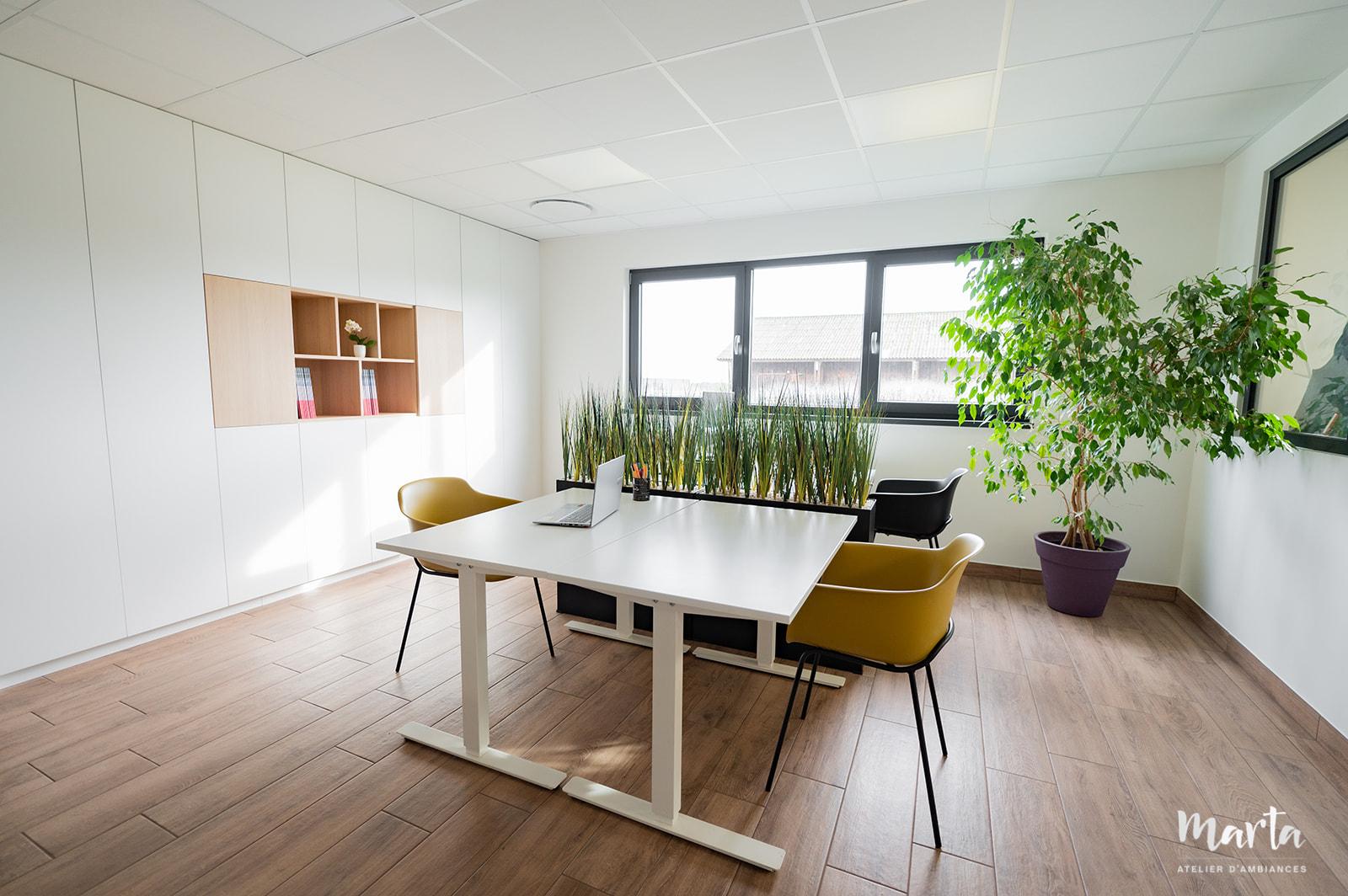 Transformation de l’entreprise Chaudières Location à Uffholtz : réaménagement et décoration.